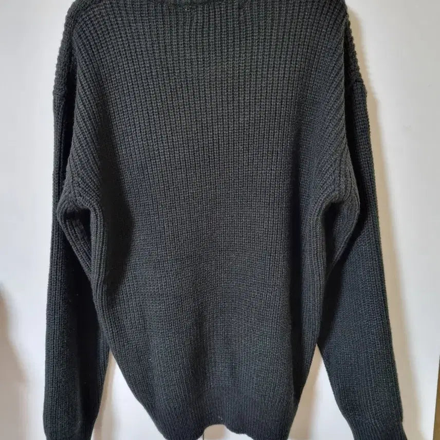 [BUNJANG] Trillion Knit Black M / 트릴리온 니트 블랙 M