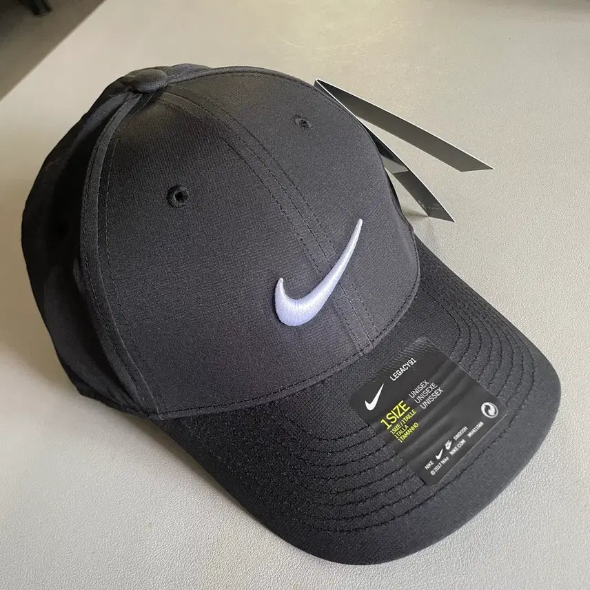 [BUNJANG] Nike Hat (Black, White) / 나이키 모자 새상품 (블랙,화이트)2가지 색상