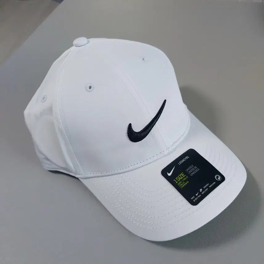 [BUNJANG] Nike Hat (Black, White) / 나이키 모자 새상품 (블랙,화이트)2가지 색상