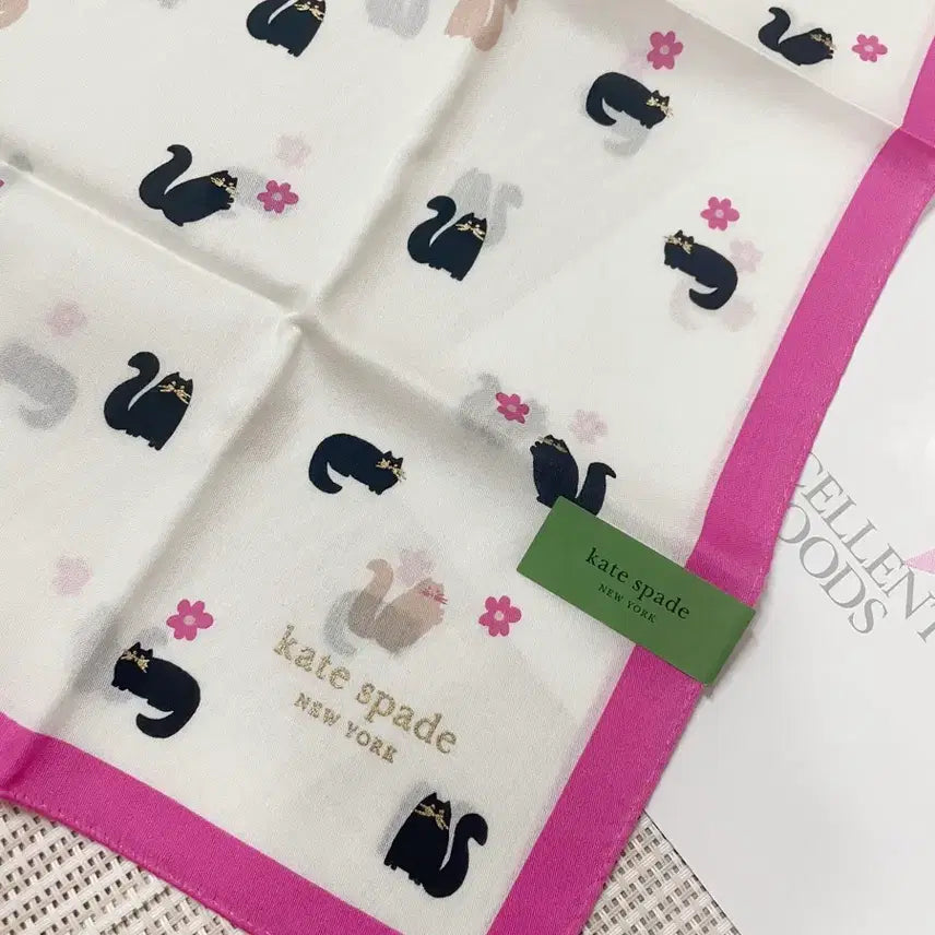 [BUNJANG] Kate Spade Cat Pattern Handkerchief / kate spade  고양이 패턴 손수건