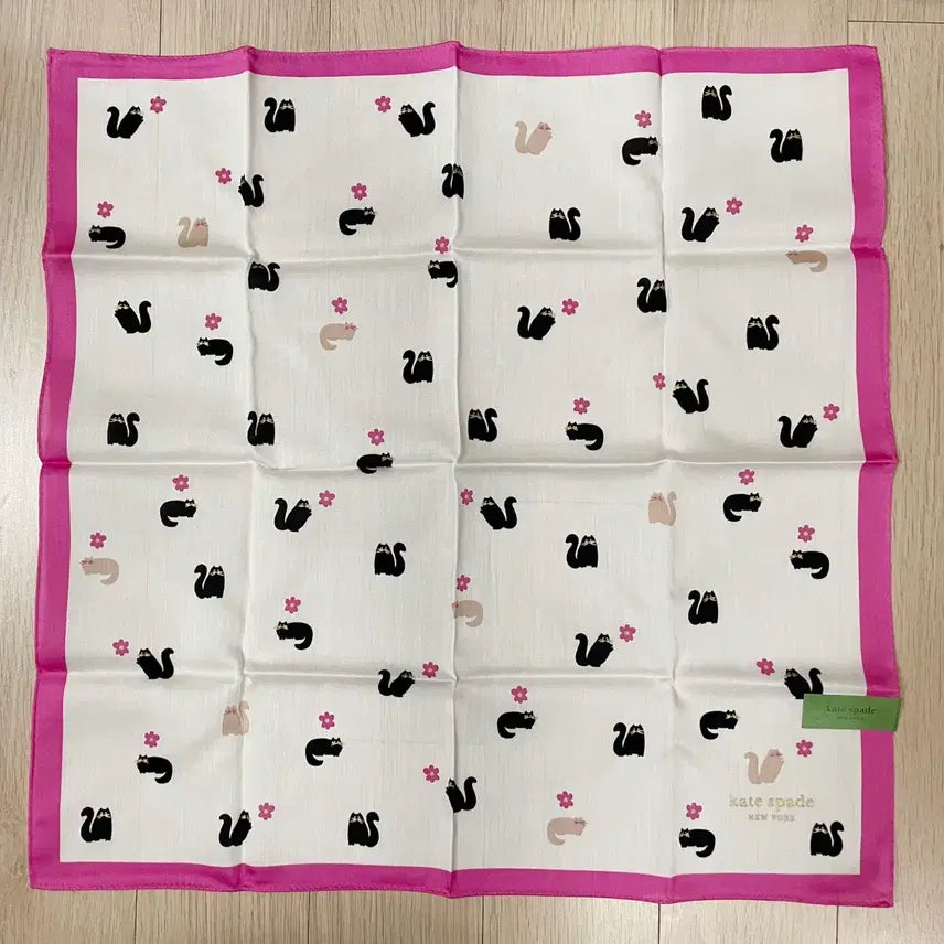 [BUNJANG] Kate Spade Cat Pattern Handkerchief / kate spade  고양이 패턴 손수건