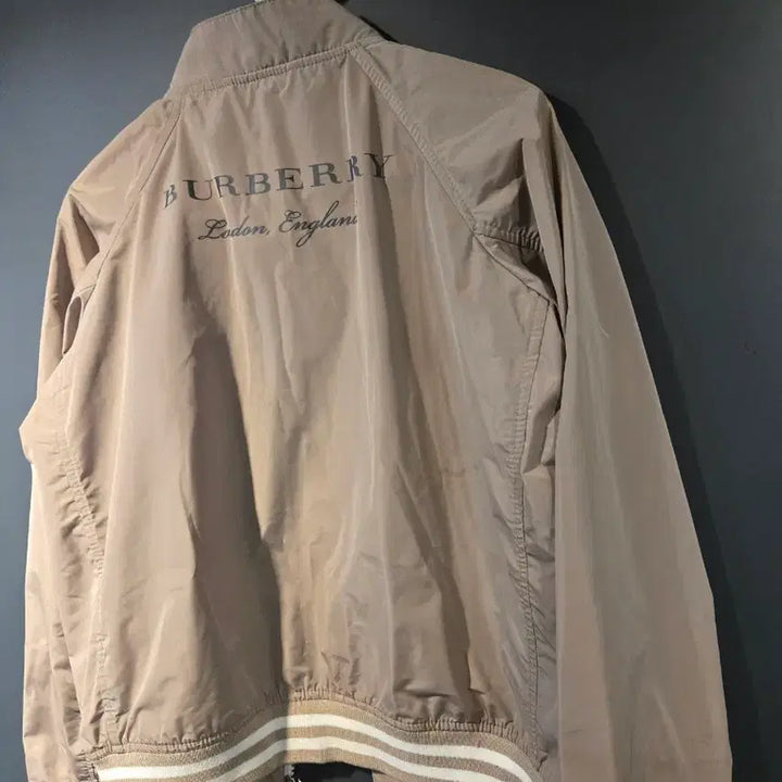 [BUNJANG] Burberry Beige Bomber Jacket / 버버리 베이지색 봄버 자켓