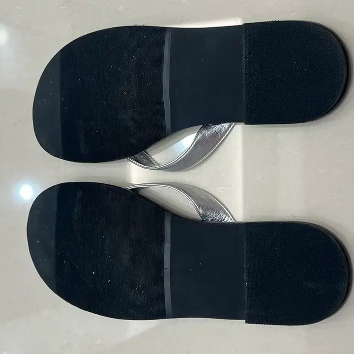 [BUNJANG] Somewherebut Basic Flip-flops Silver 245 / 썸웨어버터 Basic Flip-flops 실버 245
