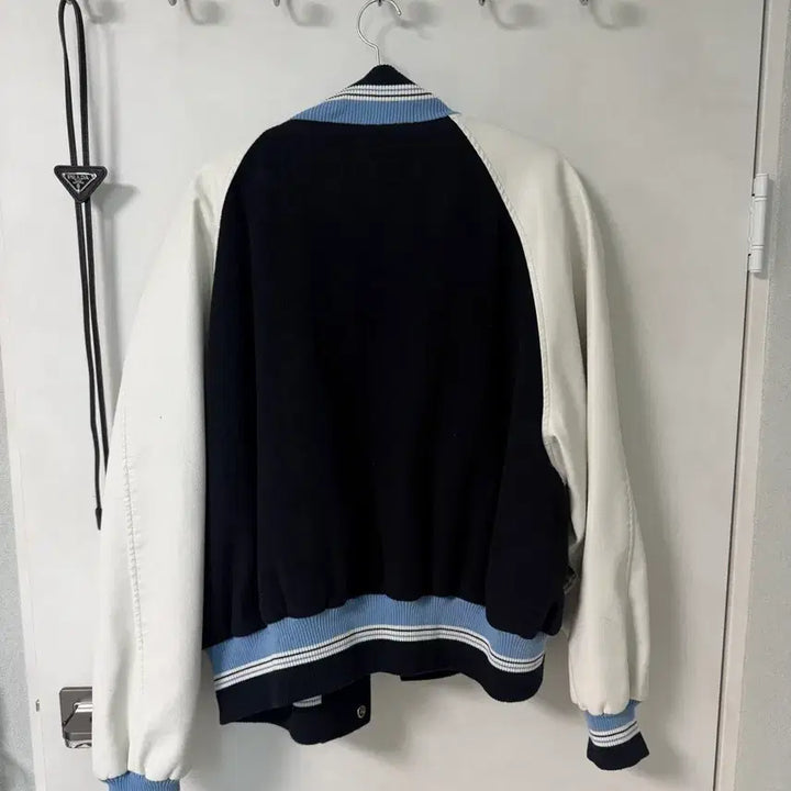 [BUNJANG] Rest & Recreation Varsity Jacket (Navy) / 레스트앤레크레이션 바시티 (네이비)