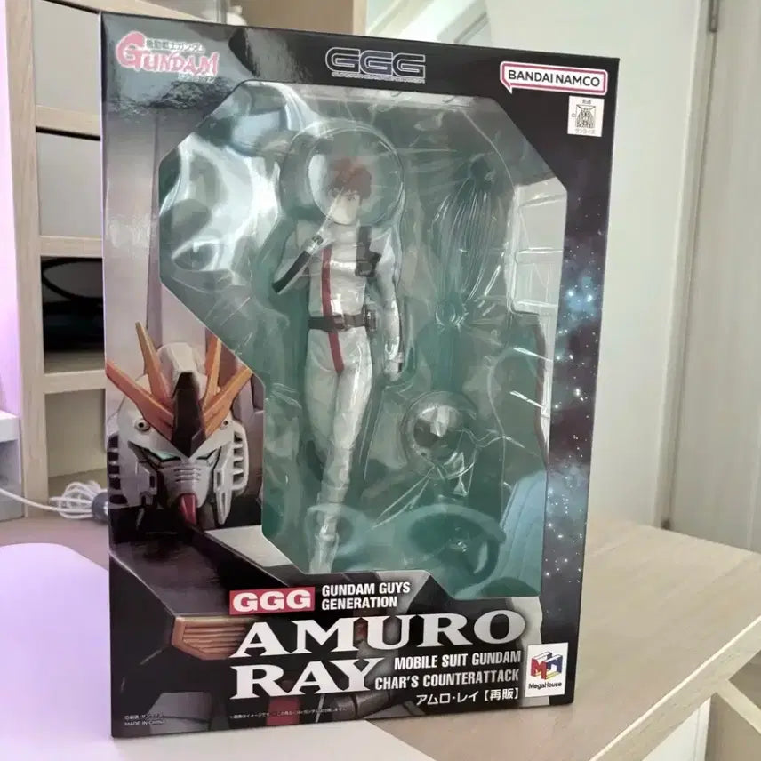 기동전사 건담 아무로레이 피규어