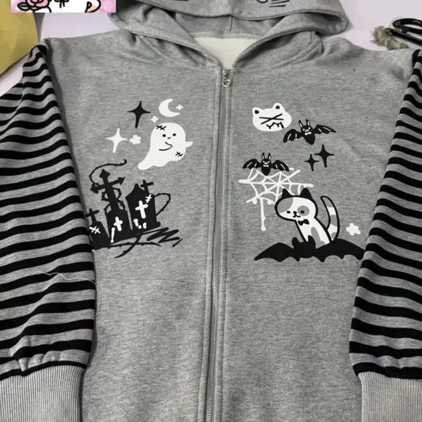 [BUNJANG] Ghost Cat Print Striped Sleeve Hoodie / 지뢰계 고스트 고양이 프린트 스트라이프 슬리브 후드집업