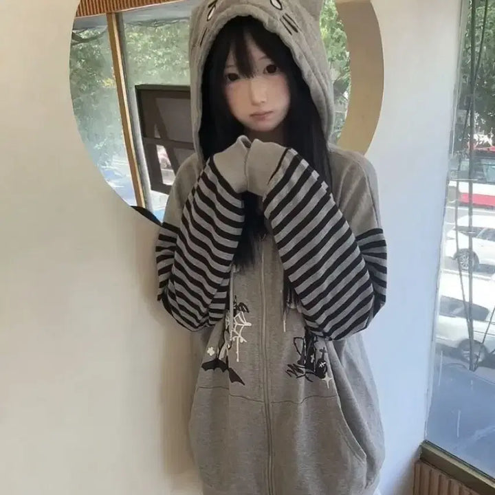 [BUNJANG] Ghost Cat Print Striped Sleeve Hoodie / 지뢰계 고스트 고양이 프린트 스트라이프 슬리브 후드집업