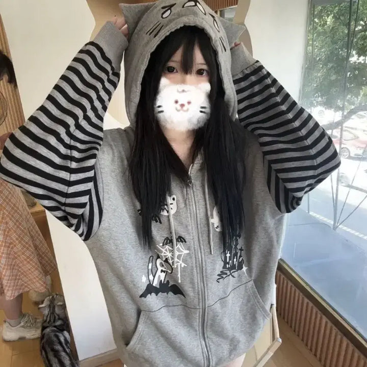 [BUNJANG] Ghost Cat Print Striped Sleeve Hoodie / 지뢰계 고스트 고양이 프린트 스트라이프 슬리브 후드집업