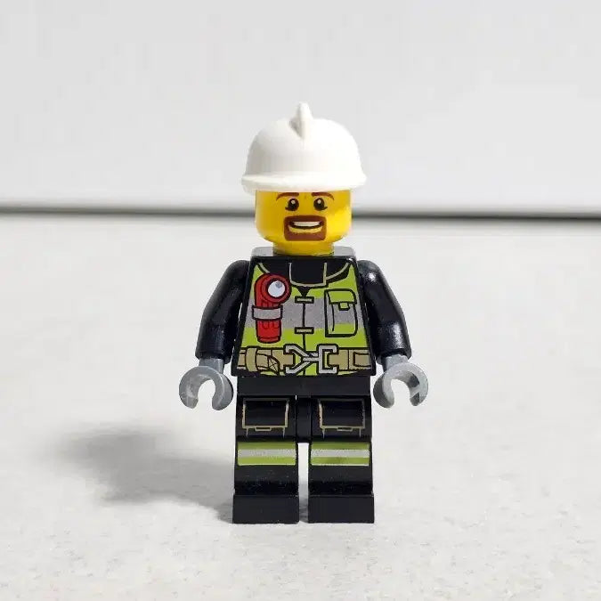 [BUNJANG] Lego City Firefighter Figure / *미사용* 레고 시티 소방관 피규어 판매합니다.