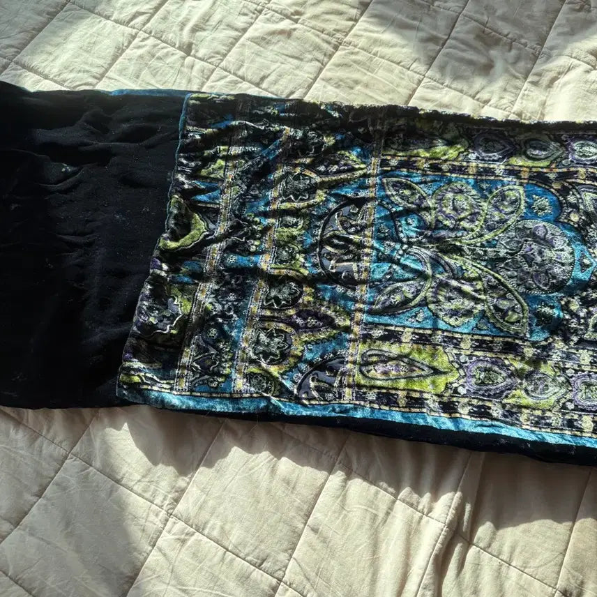 [BUNJANG] Velvet Reversible Scarf / 벨벳 페이즐 머플러/리버시블 양면 목도리 (컨디션 매우 좋음)