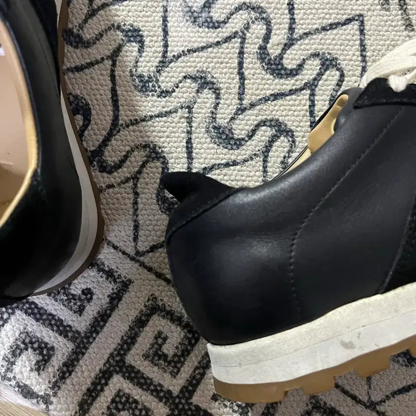 [BUNJANG] GRDS Balmoral 07 Black 235 / GRDS 그라더스 Balmoral 07 블랙  235