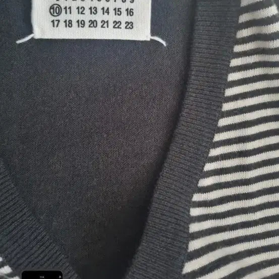 [BUNJANG] Maison Margiela Stripe Cardigan / 마르지엘라 스트라이프 가디건