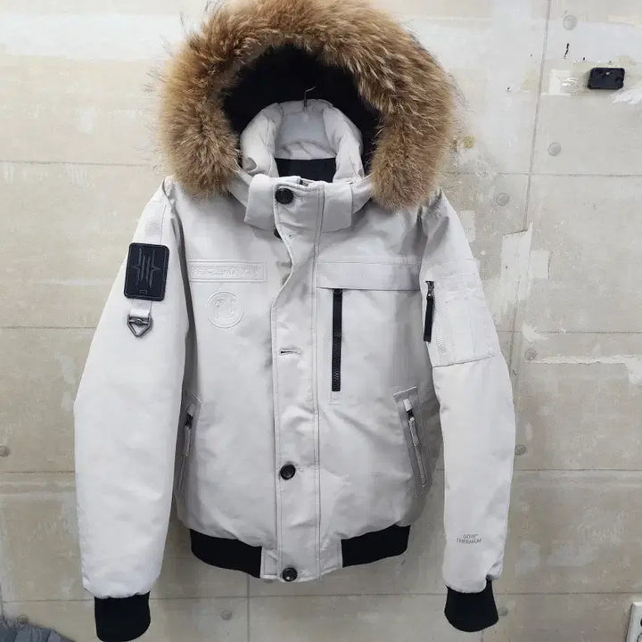 [BUNJANG] K2 Ghost Bravo Down Short Padding (Size 100) / K2 정품 남성 고스트 브라보 다운 숏패딩/100size/상태우수