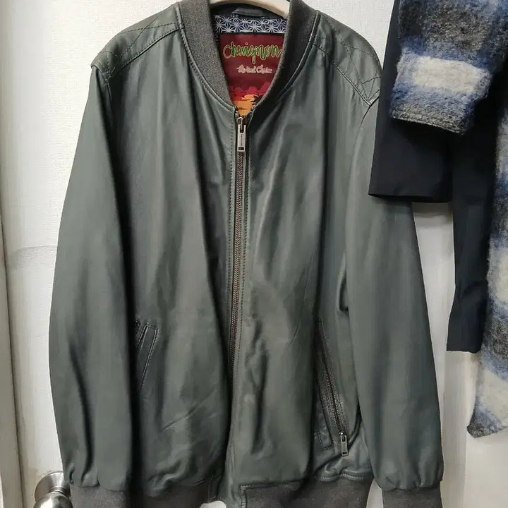 [BUNJANG] Chevignon Bomber Jacket XL / Chevignon 쉐비뇽 가죽 봄버 자켓XL