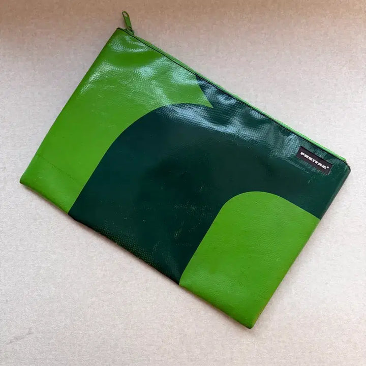 [BUNJANG] FREITAG Dan iPad Case / 프라이탁 댄