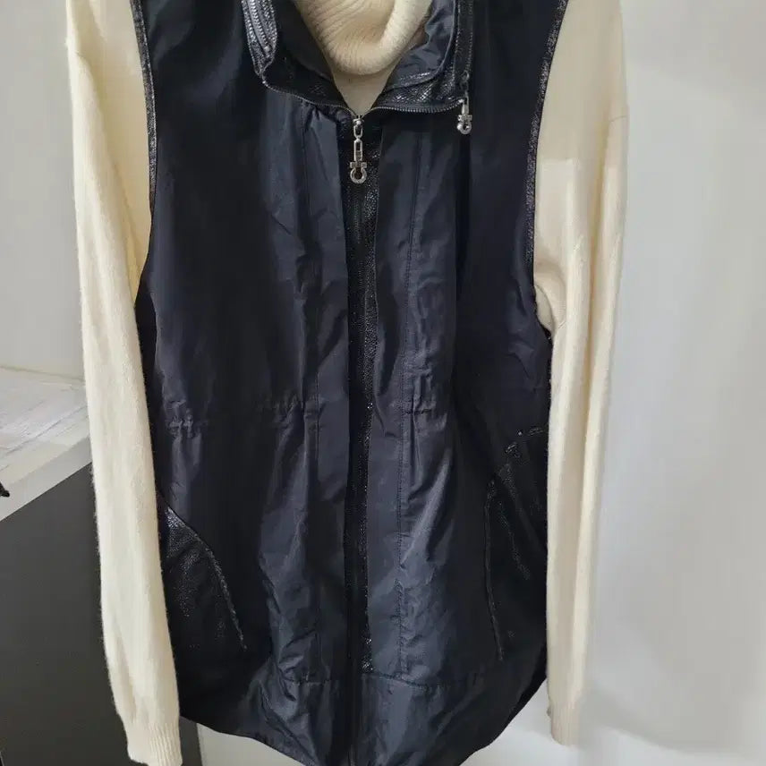 [BUNJANG] Black Vest / 여성 블랙 조끼