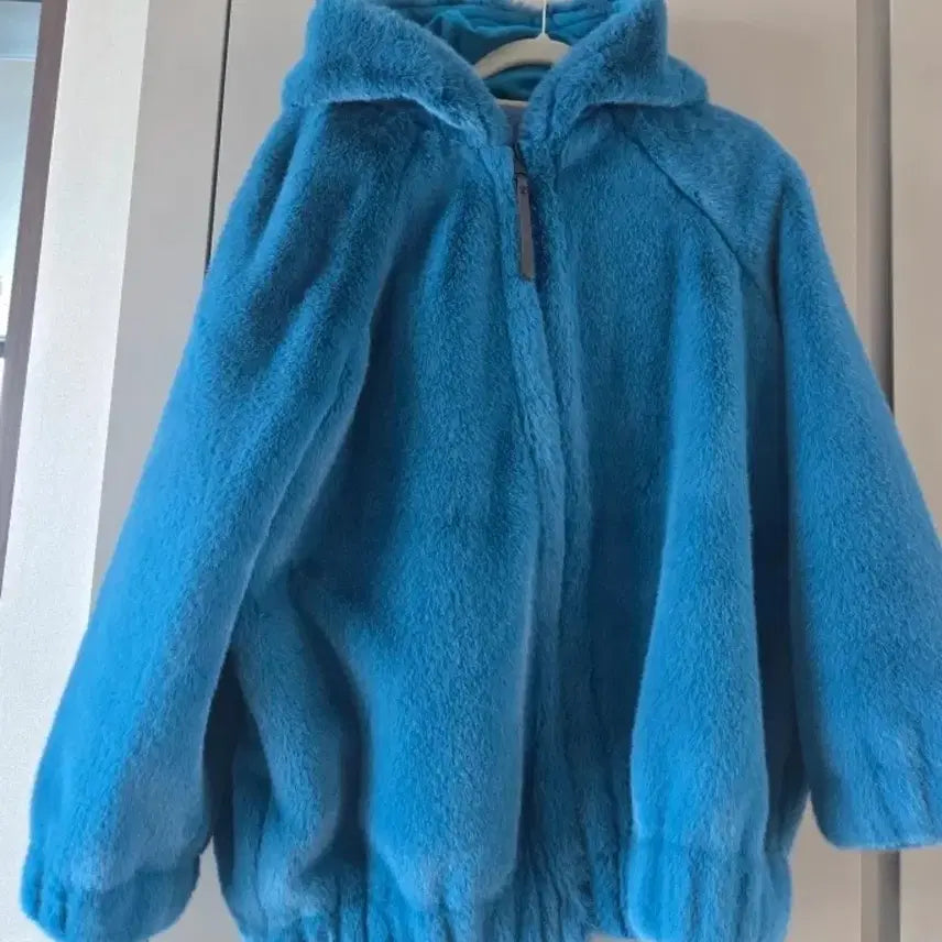 [BUNJANG] Benetton Faux Fur Cropped Jacket / 베네통 인조모피 크롭점퍼 보아털