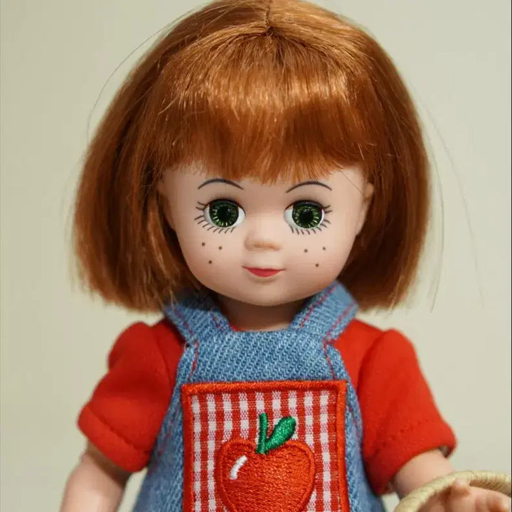 [BUNJANG] Madame Alexander Apple Picking Doll / 마담알렉산더 apple picking