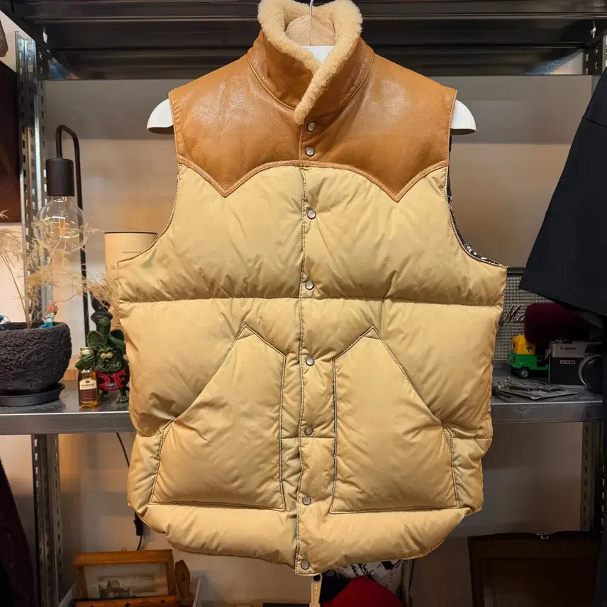 [BUNJANG] Rocky Mountain Featherbed Christy Down Vest / 록키마운틴 페더베드 X DUFFERS CHRISTY 다운베스트 40