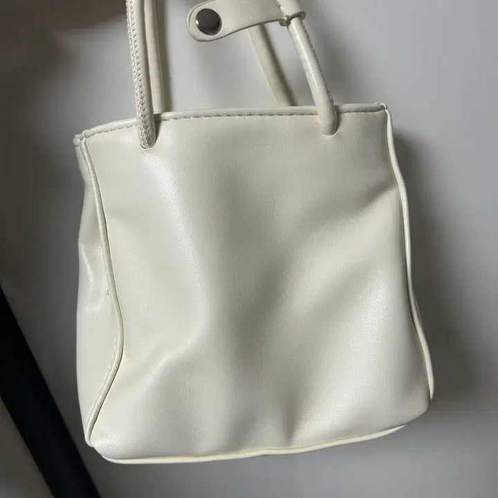 [BUNJANG] Avely Handbag - Ivory / 에이블리 핸드백