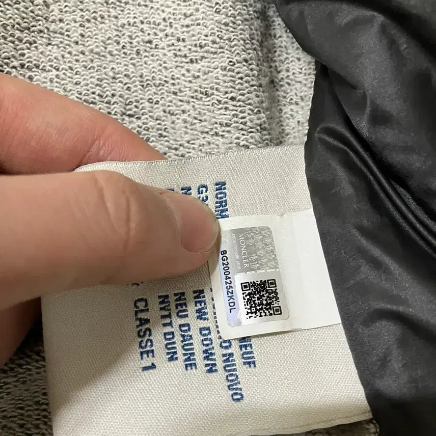 [BUNJANG] Moncler Knit Padded Jacket S / 몽클레어 니트패딩 S