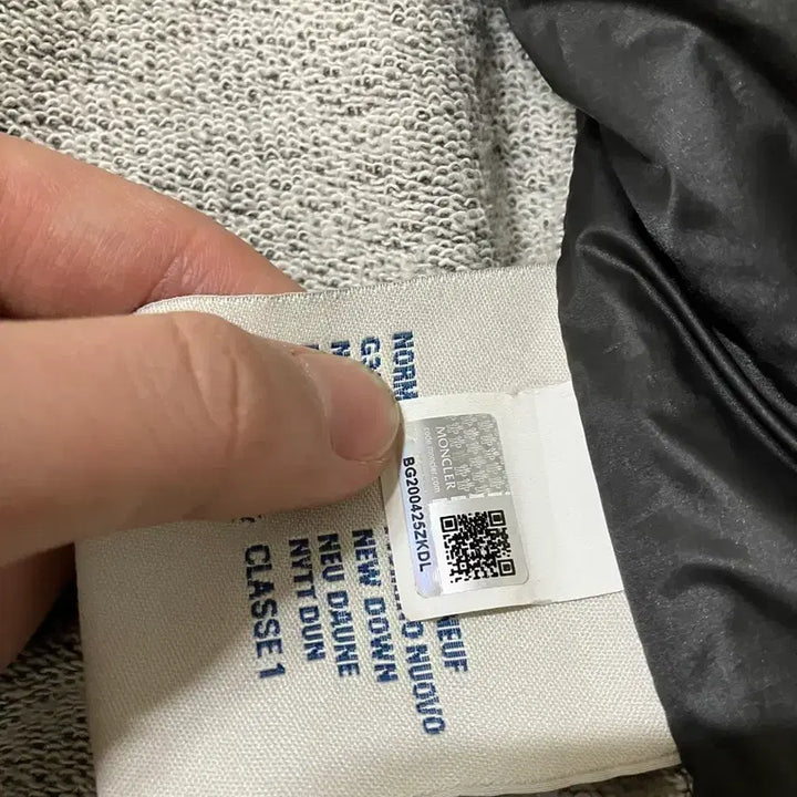 [BUNJANG] Moncler Knit Padded Jacket S / 몽클레어 니트패딩 S