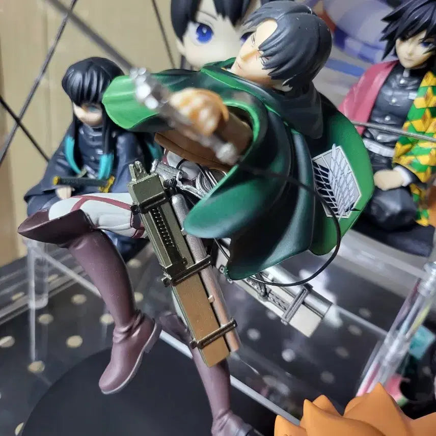 [BUNJANG] Attack on Titan Levi Premium Figure / 진격의거인 세가 리바이 프리미엄 피규어