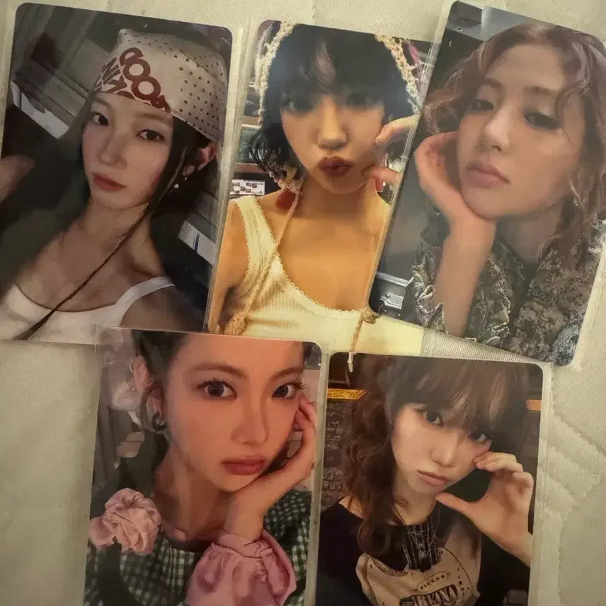 르세라핌 맘스터치 포카 일괄