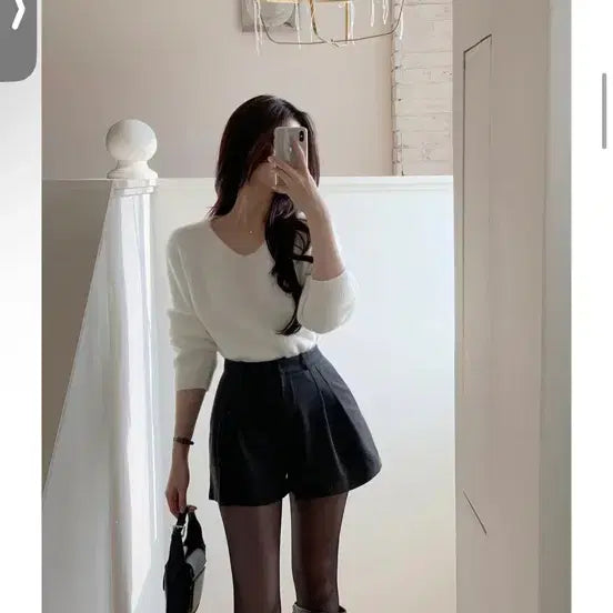 [BUNJANG] Amir Bausong V-Neck Knit - White / 새상품) 퍼빗 아미르 보송 브이넥 니트 - 화이트