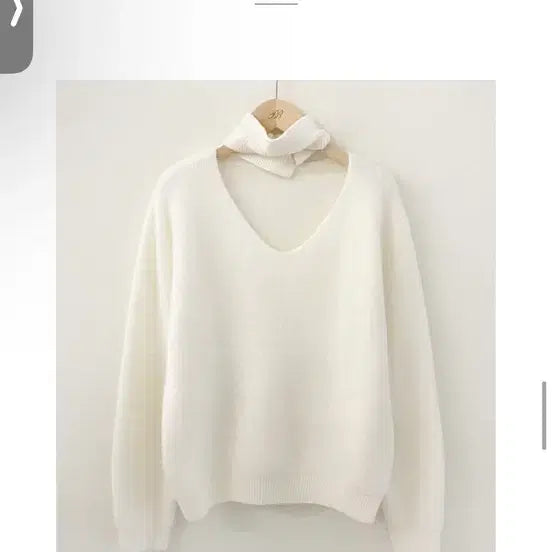 [BUNJANG] Amir Bausong V-Neck Knit - White / 새상품) 퍼빗 아미르 보송 브이넥 니트 - 화이트