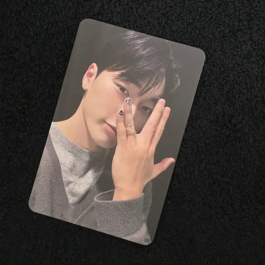 에이티즈 산 팬플데이 네일 포카 블랙