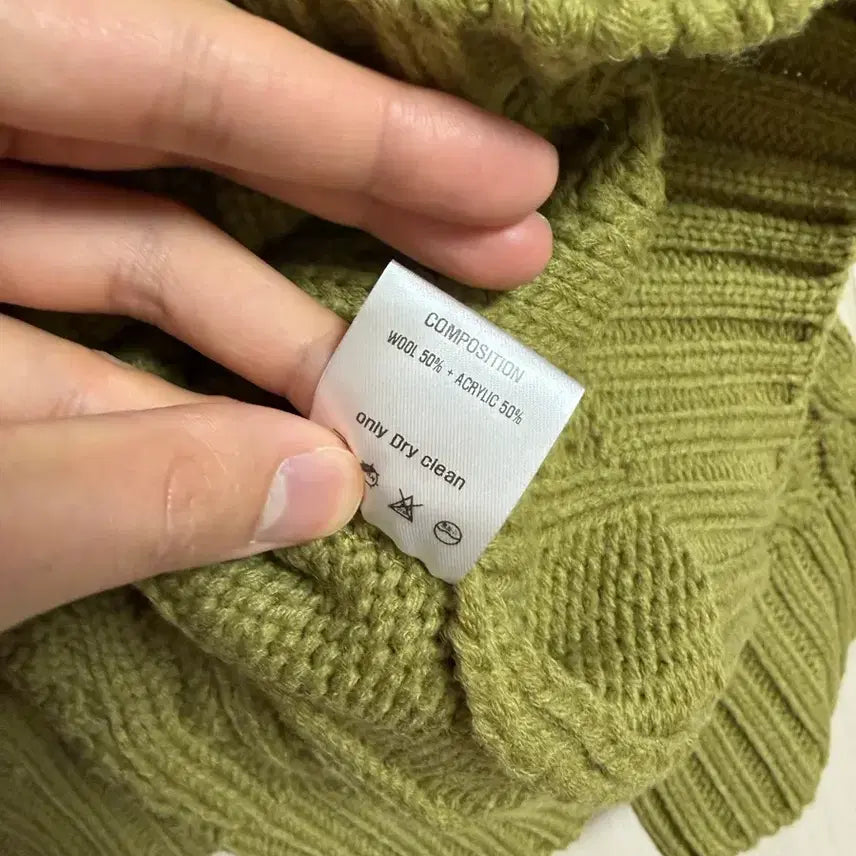 [BUNJANG] Poca Face Cable Knit Olive / [46] 포커페이스 케이블니트 올리브