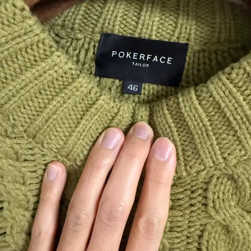 [BUNJANG] Poca Face Cable Knit Olive / [46] 포커페이스 케이블니트 올리브