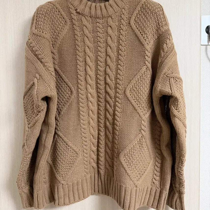 [BUNJANG] [46] Cable Knit Beige / [46] 포커페이스 케이블니트 베이지