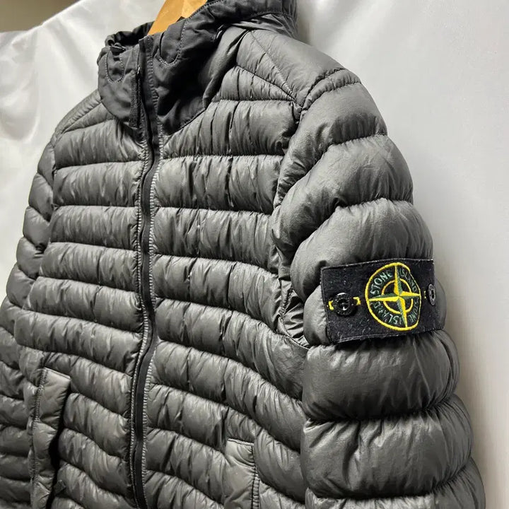 [BUNJANG] Stone Island Micro Yarn Lightweight Padded Jacket / [QR정품/M] 스톤아일랜드 가먼트다이드 마이크로얀 와펜 경량패딩