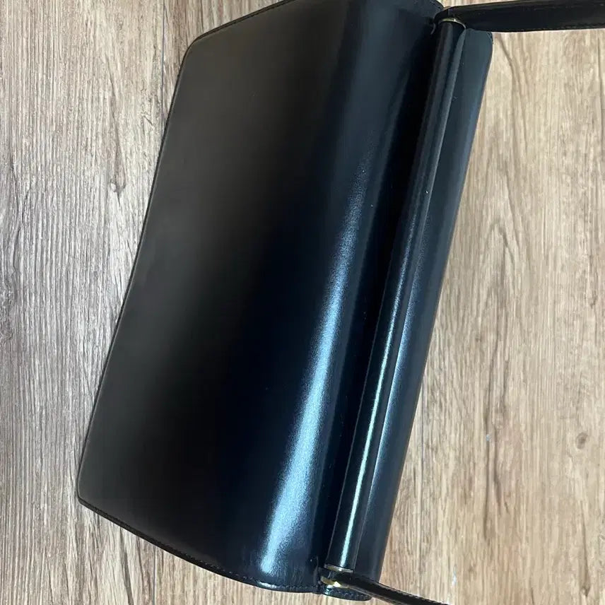 [BUNJANG] TUTIE Formel Bag Black / 투티에 포멜백 블랙