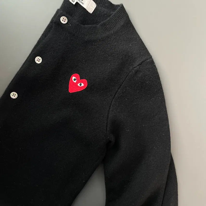 [SOLD OUT] [M] 꼼데가르송 레드와펜 여성 울 가디건