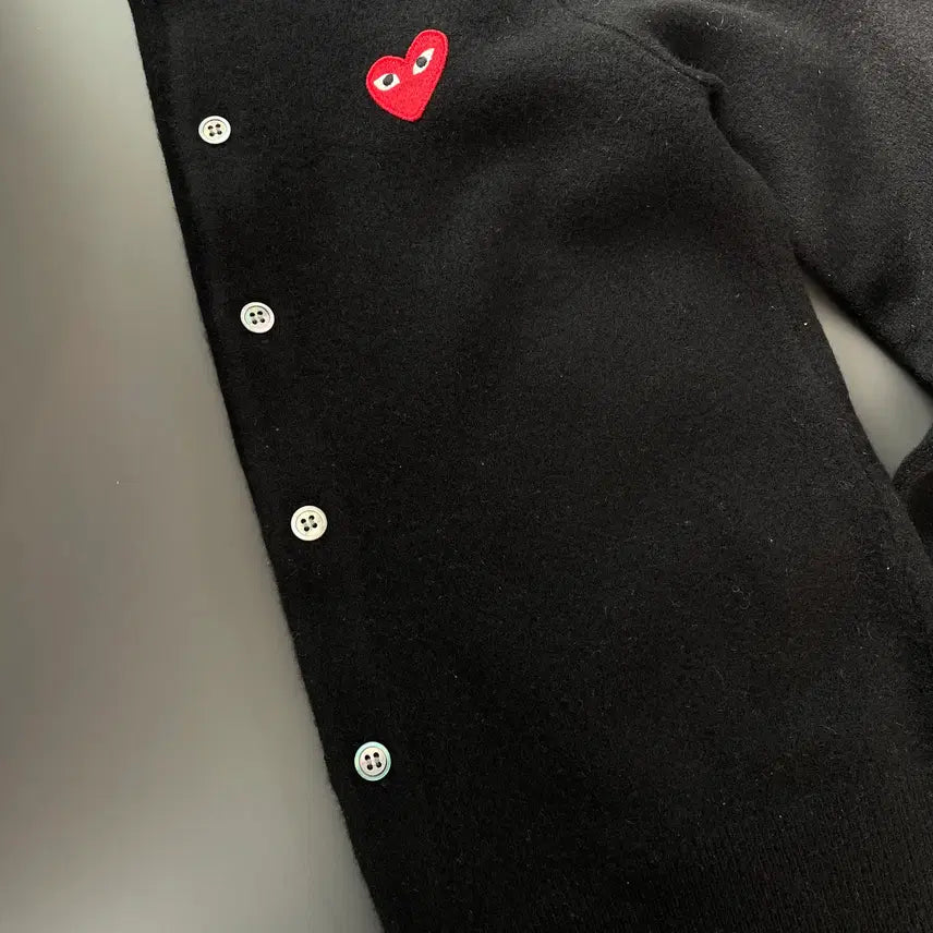 [SOLD OUT] [M] 꼼데가르송 레드와펜 여성 울 가디건