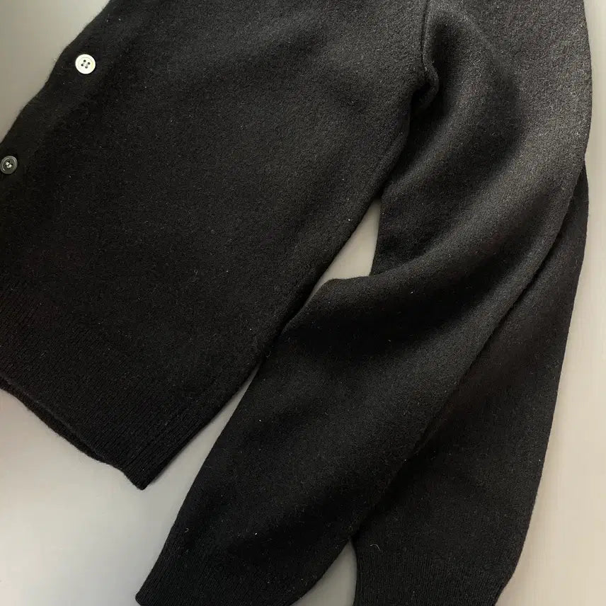 [SOLD OUT] [M] 꼼데가르송 레드와펜 여성 울 가디건