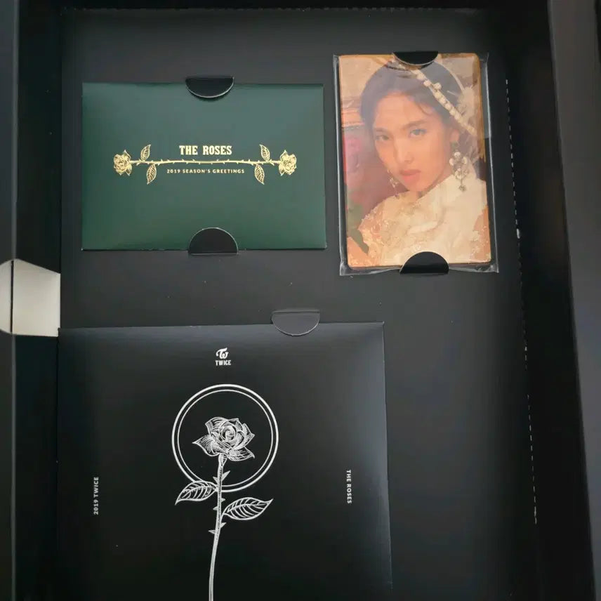 트와이스 더 로즈 2019 시즌그리팅 (twice 시그)