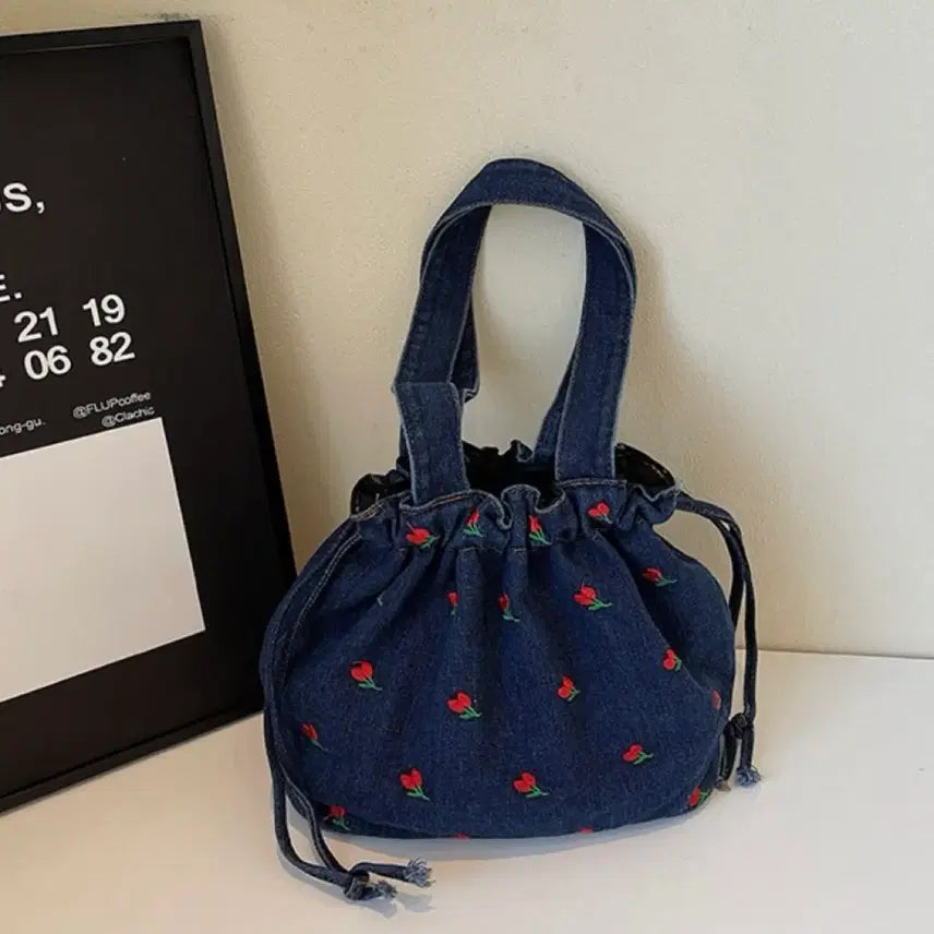 [BUNJANG] Cherry Embroidered Denim Bucket Bag / 체리 자수 데님 복조리백 / 봄 데일리 미니 숄더백