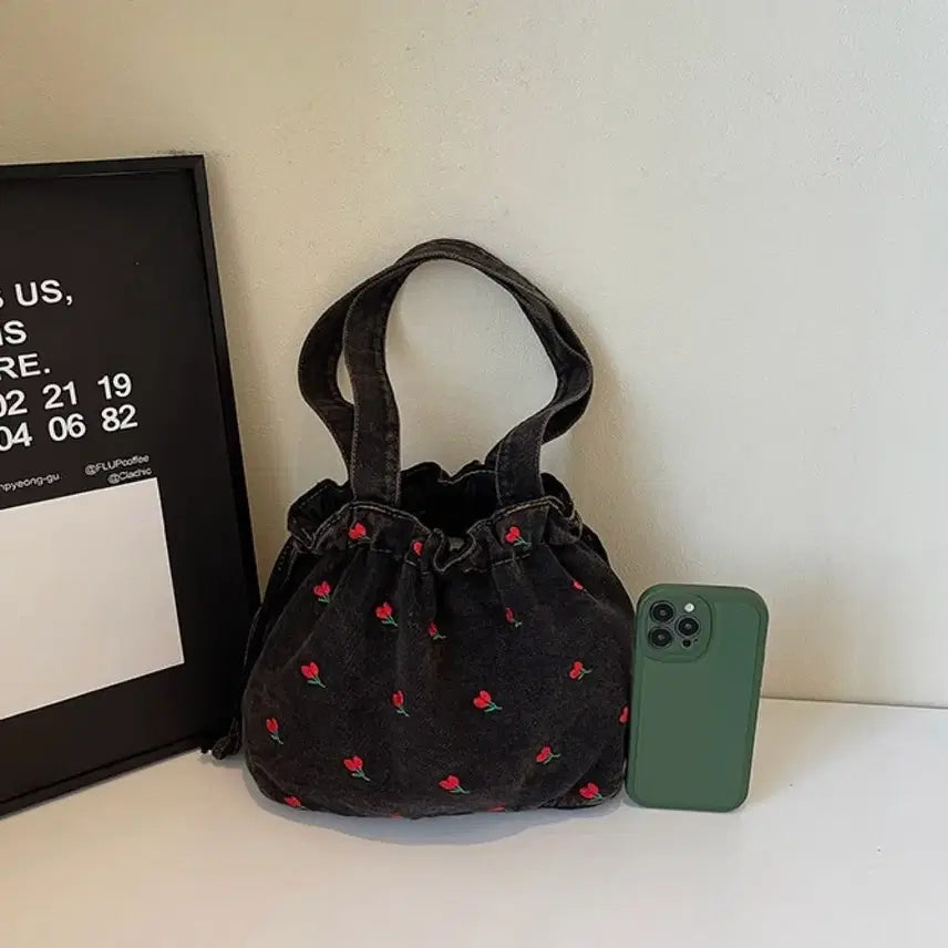 [BUNJANG] Cherry Embroidered Denim Bucket Bag / 체리 자수 데님 복조리백 / 봄 데일리 미니 숄더백