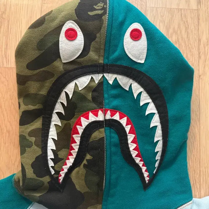 [BUNJANG] BAPE Shark Full-Zip Hoodie / BAPE 샤크 풀집업 L / 새상품 택O