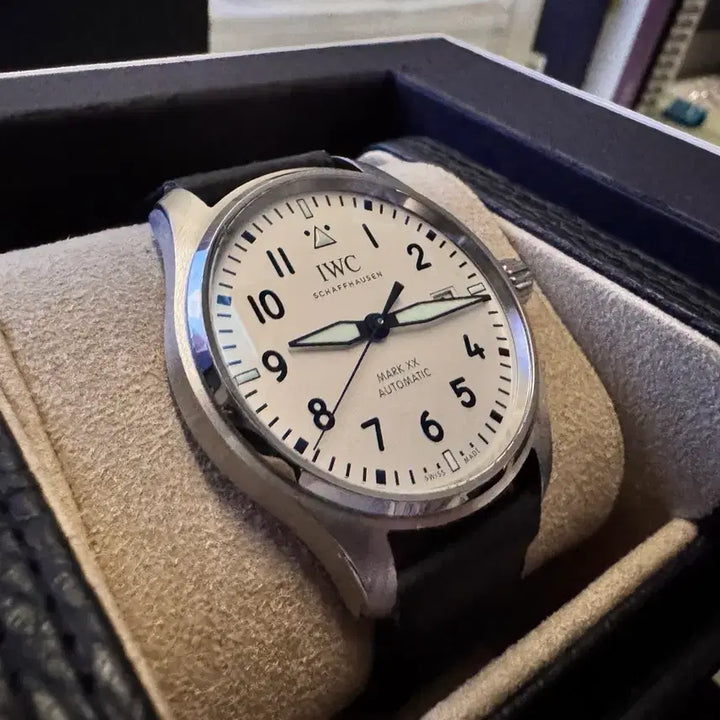 [BUNJANG] IWC Mark 20 White Dial Watch / iwc 마크 20 흰판 (스트랩 3종류 포함 일괄판매)