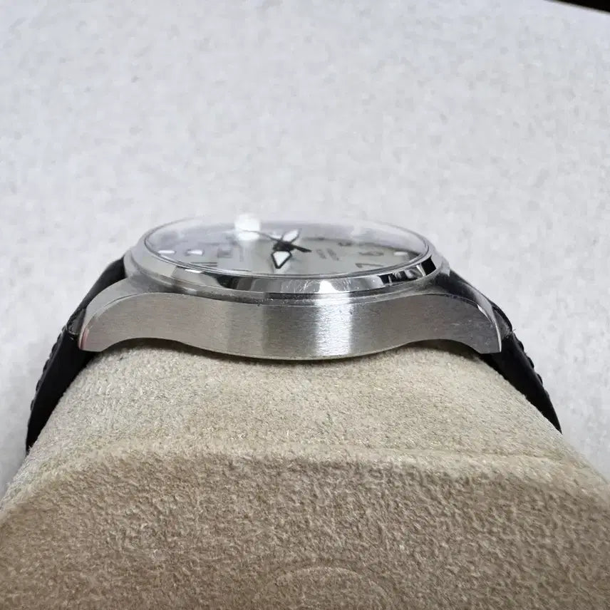 [BUNJANG] IWC Mark 20 White Dial Watch / iwc 마크 20 흰판 (스트랩 3종류 포함 일괄판매)