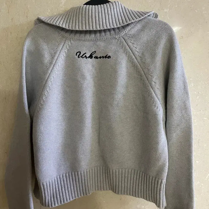 [BUNJANG] Urbanic Club Gray Knit Zip-up / 얼바닉 클럽 그레이 니트 집업