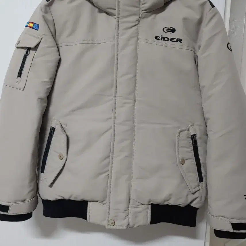 [BUNJANG] Aider Beige Hooded Padded Jacket (Size 140-150) / 아이더 패딩 점퍼 베이지색 후드 탈부착140~150새거수준