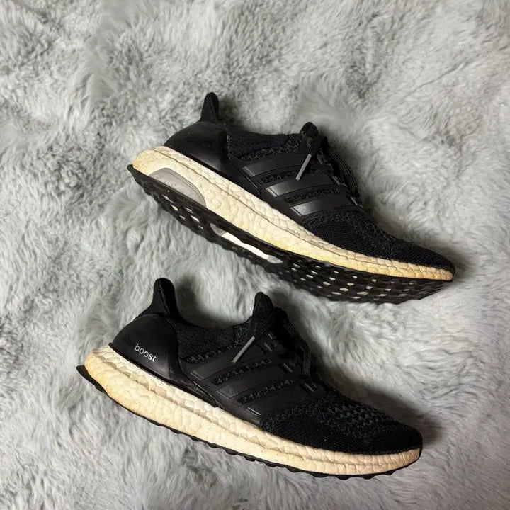 [BUNJANG] Adidas Ultraboost Running Shoes 230 / 아디다스 울트라부스트 런닝화 230