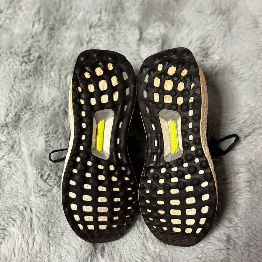 [BUNJANG] Adidas Ultraboost Running Shoes 230 / 아디다스 울트라부스트 런닝화 230