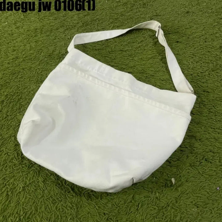 [BUNJANG] White Canvas Shoulder Bag / 화이트 캔버스 숄더백 가방
